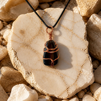 Pendants Necklaces: Tigerseye copper Pendant