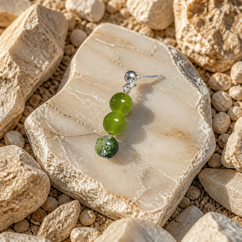Earrings: Peridot 8mm and Green crackled glass 8mm silver stud