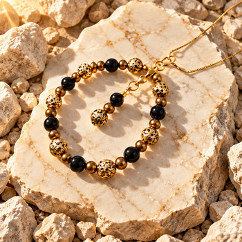 Jewellery Sets: Copper and Obsidian Pendant Earrings and Bracelet